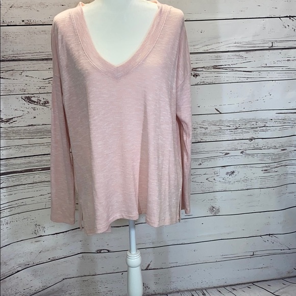 Old Navy Sweaters - Pink Old Navy lightweight sweater
